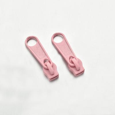 China Other High Quality Zinc Alloy Spray Paint Zipper Pull Puller For Purse And Garment for sale