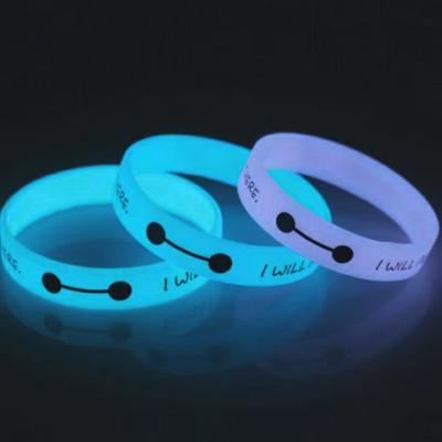 China Cheap Company Custom 202mm Silicon Glow Wristband Glow In The Dark Silicone Wristband for sale