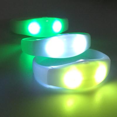 China Light up by Wireless Controller Party Decoration LED Bracelets DMX Control Party LED Remote Control Wristbands for sale