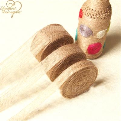 Cina Sustainable Wholesale Natural DIY Jute Fish Thread Braided Ribbon in vendita