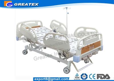 China Cama de hospital manual ajustable plegable/tres materiales inestables de los PP de la cama de hospital, ABS en venta