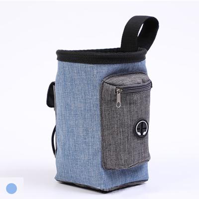 China New Viable Outdoor Dog Treat Pouch Carry Food Poop Bag Pouch Puppy Pet Supplies Portable Snack Waist Bag Training Dog Snack Bag for sale