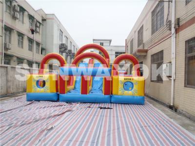 China El doble y cuadruplica la carrera de obstáculos inflable cosida para los niños en venta