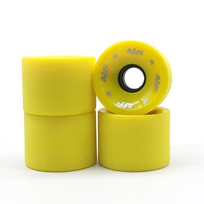 China Youth Unique Design Brush Street Board Skate Concial Skateboard PU Concial Skateboard Wheels for sale