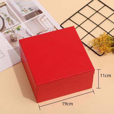 China Recyclable Corrugated Custom Logo Christmas Party Decoration Paper Packaging Box Luxury Gift Boxes Paper Box Festival for sale