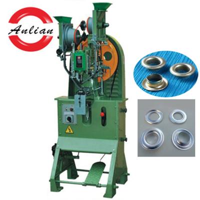 China Simple Operate Eyelets Machine For Shopping Bag Handle Rope Clothing Tag Eyelet Button Fitting Machine for sale