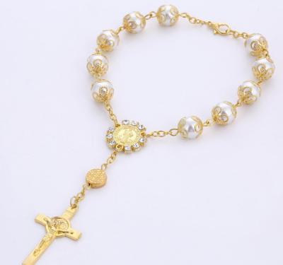 China Holy Cross Religious Catholic Center Gift Cross Holy Communion Cross Clothing Jewelry Rosary Bracelet Rosary for sale