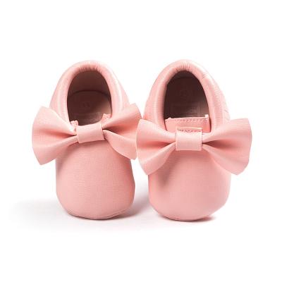 China Anti-odor Newborn Baby Shoes Bows Baby Soft Bottom Shoes Tassels Toddler Pink Color for sale