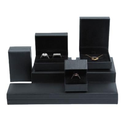 China Custom Made Anniversary Ring Box Jewelry Packaging Eco-Friendly Wedding Gift for sale