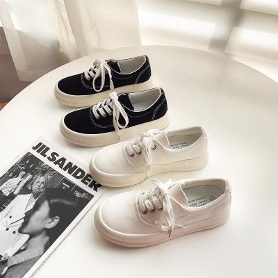 China New Style High Quality Thick One Size Increased Casual Shoes Refine Simple Black White Canvas Shoes For Ladies for sale