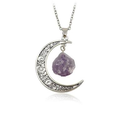 China Factory Wholesale FASHIONABLE Moon Shaped With Stones Natural Bronze Vintage Sweater Necklace Silver Stones Moon Necklace For Girl for sale