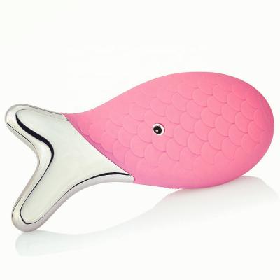 China Mini Fish Pore Cleaning Scrubber Free Electric Waterproof Facial Brush Machine Shrink Face Clean Brush Model for sale