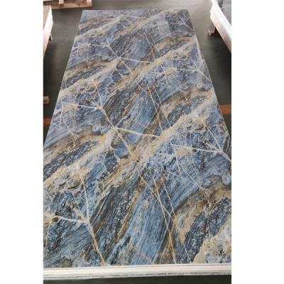 China Hoja de mármol UV 4*8 para decoración de paredes y techos interiores 25 años de vida útil Muy duradera en venta