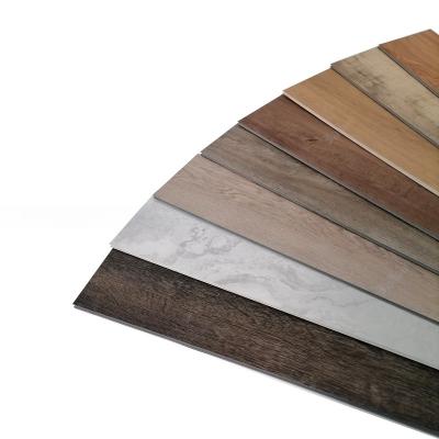 China Sistema de clic Unilin Imprensa de madera aspecto duradero SPC 4mm 5mm Plancha de suelo LVT Plancha de suelo de madera de vinilo en venta