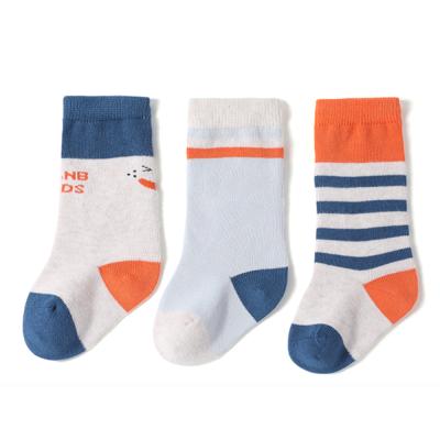 China Uron Antibacterial 2021 Hot Selling Many Designs Baby Socks Anti Slip Cotton Socks for sale