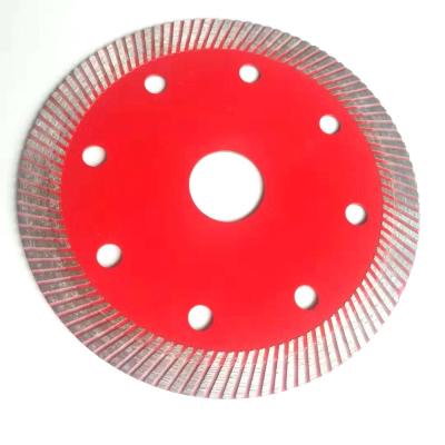 China Turbo Segment Ultra Hard Materials Hot Press Diamond Cutting Disc Saw Blade For Cutting Ceramic Tile Tools 105X9X20MM for sale