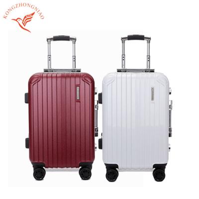 China Hebei baigou plain white trunk vintage suitcase zipperless luggage for sale