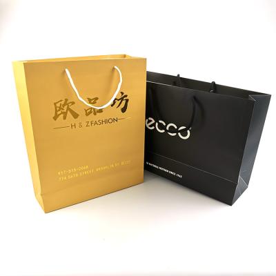 China Customizable Packaging Bag / Matte Recyclable Packaging Shopping / Lamination Packaging Paper Gift Bags for sale