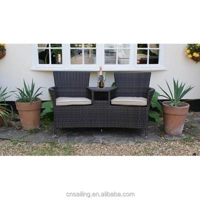 China Modern Garden Furniture Outdoor Sun Rattan Furniture Love Rattan Chair With Chrome Patio Furniture for sale