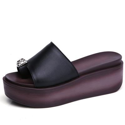 China 2022 Breathable Women's Sandals Casual Thick-soled Small Size Summer Leather Open-toed Women's Toe Slippers for sale