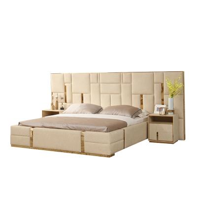 China Oversized Luxury Leather Upholstered King Size Modern Bedroom Furniture From Nailhead Modern Italian Trim Latest Design for sale