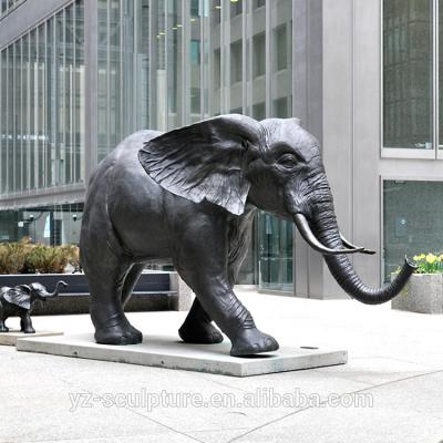 China Beautiful Outdoor Copper Casting Bronze Elephant Life Size Statue Of Africa for sale