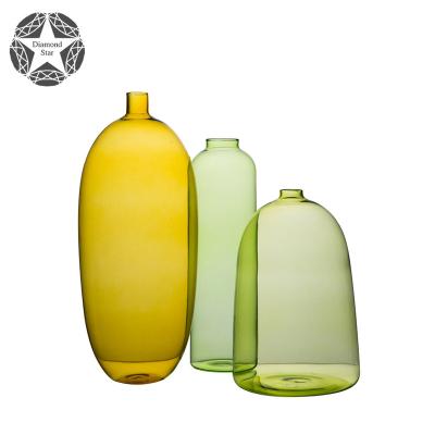 China Modern Diamond Star vases for flowers home decor with handmade light glass for sale