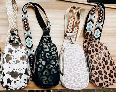 China New Fashion Women's Chest Bag, PU Solid Color Cross Body Bag, Retro Sling Bag Leopard Chest Bag for sale