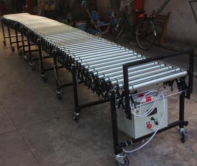 China Oil Heavy Duty Expandable Roller Conveyor Electric Loading / Unloading Trucks for sale