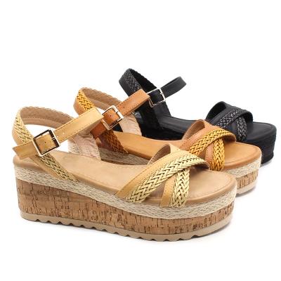 China 2020 New Lightweight Women's Wedge Platform Shoes Summer Weave Ankle Strap Wedge Peep-Toe Sandals for sale