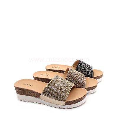 China RMC 2020 New Arrival Ladies Slippers Diamond Women Shoes Round New PVC PU Slides Female PVC Sole Colors 6520256 for sale