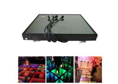 Cina L'esposizione di IP54 3D il RGB IL LED Dance Floor con 12mm ha temperato il bordo della superficie di vetro in vendita