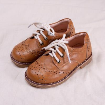 China Round Welted Baby Toddler Broguing Leather Oxfords Love Flat Supplier Wholesale Kids Shoes for sale