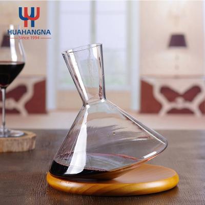 China Wholesale New Unique Design HUAHANGNA Glass Wine Decanter 1000ml/34oz Crystal Clear Rotating Red Wine Glass Decanter Classic/Postmodern Decanter for sale