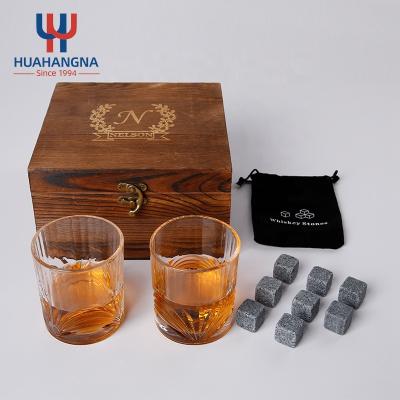 China New Classic/Postmodern Accessories 8 Premium Granite Bar Chilling Whiskey Rocks 2 Crystal Shot Glasses Whiskey Stones and Glass Set in Wooden Box for sale