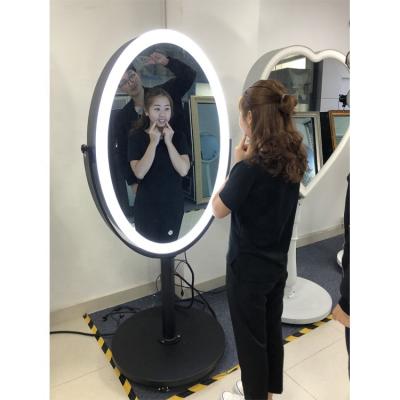 China Indoor Selfie Station Booth, Stand Alone LCD Advertising Photo Booth, Portable Totem Photo Booth for sale