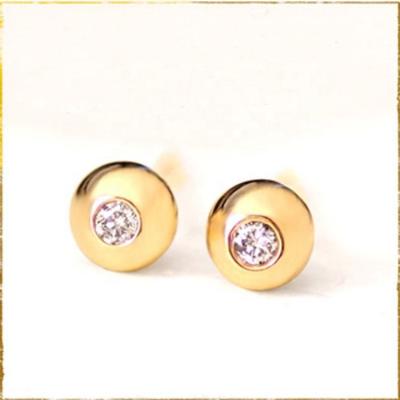 China CLASSIC Anniversary Gift 18k Gold Pearl Lab Style Diamond Stud Earring for sale