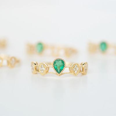 China Real FASHIONABLE Tasty Lace Ring Waterdrop Shape Yellow Gold Diamond Emerald Solid 14k 18k 24k Gold Jewelry for sale