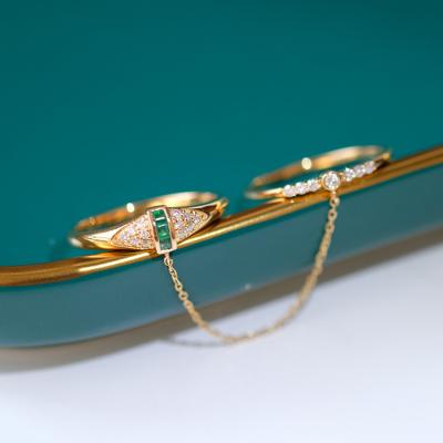 China Emerald Ring Set With Chains and FASHIONABLE diamonds gemstone in 14K yellow gold two bands link ring for sale