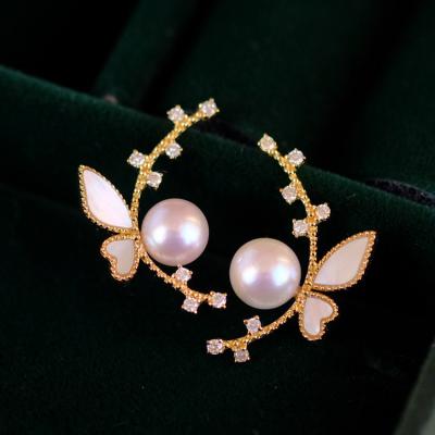 China Cute Butterfly Akoya Pearl Earrings With Mother Of Pearl, Diamonds Earrings 14K Yellow Gold for sale