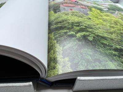 China Sela dura da impressão do livro do foto da capa de CMYK que costura a cor completa UV 21cm à venda