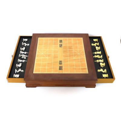 China International Chess Set Factory Wholesale Gold Games Metal Silver Chess And Wooden Base for sale