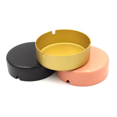 China Smokeless; high quality gift black, gold round metal box with Logo Circular Tin Smoking Tray stainless steel ashtray wholesale manufacturers for sale