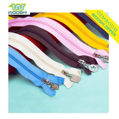 China Durable Nylon Upholstery Zipper Long Chain Zipper Cheap Price 200meter/roll With Factory High Quality Zippers for sale