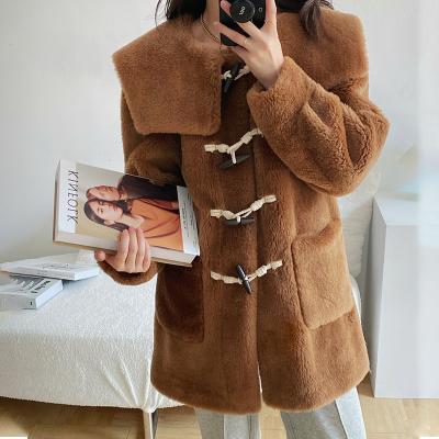 China 100% Real Breathable Sheep Lamb Fur Horn Button Coat Thick Sailor Collar Wool Coat For Women for sale