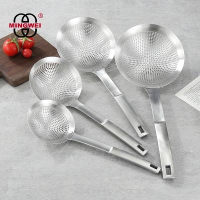 China MINGWEI Mesh Stainless Steel Sieve Food Strainer Large Scoop Viable Strainer Fine Grease Spider Skimmer With Handle for sale