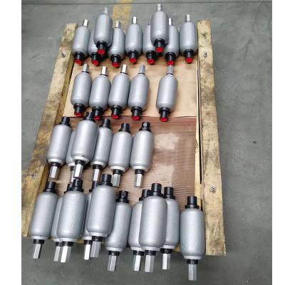 China Cylindrical Mount NXQ Accumulator Hydraulic Buffer Tank Outer Diameter 299 Series for sale