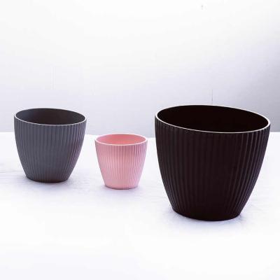 China High Quality Outdoor Garden Plastic Flower Pot Colorful Material Eco - Friendly for sale