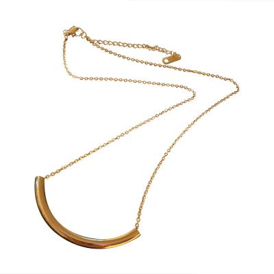 China Fashion Women Clavicle Curve Metal Gold Pure Look Necklace Casual/Sporty Causal Female Chains Necklaces for sale