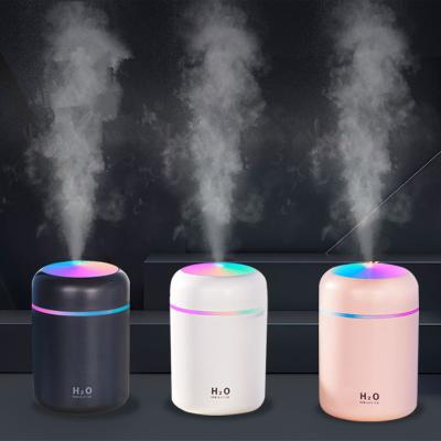 China Feel Comfortable High Flow Heated Car Respiratory Aromatherapy Light Bulb Mist Diffuser Ultrasonic Wireless Small Aroma Air Humidifier for sale